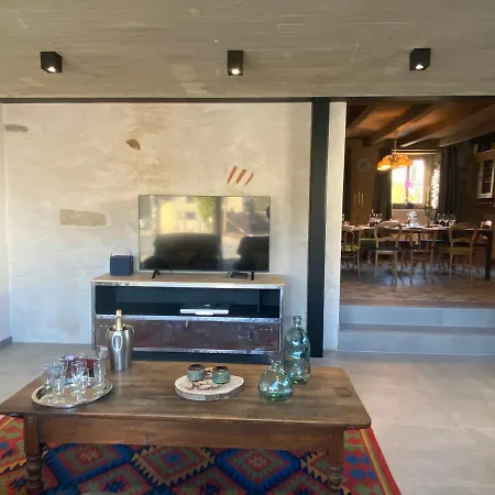 Vakantiehuis Le Heron - De Charme Cloture, Acces A La Riviere - 6 Ou 10 Personnes Fauvillers