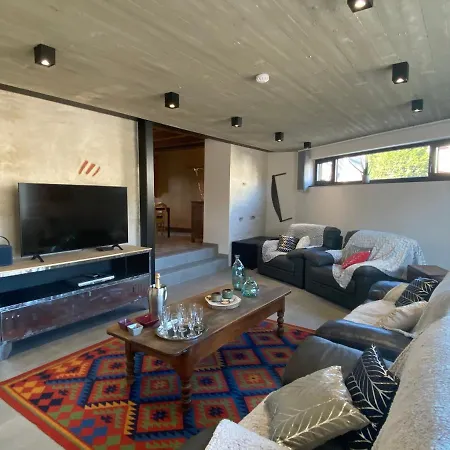 Vakantiehuis Le Heron - De Charme Cloture, Acces A La Riviere - 6 Ou 10 Personnes Fauvillers