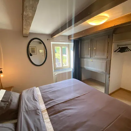 Le Heron - De Charme Cloture, Acces A La Riviere - 6 Ou 10 Personnes Holiday home